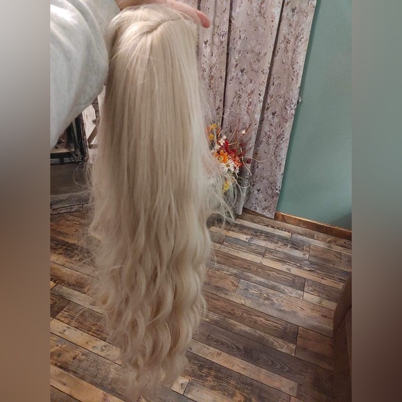 Synthetic wig - Picture 7 of 12